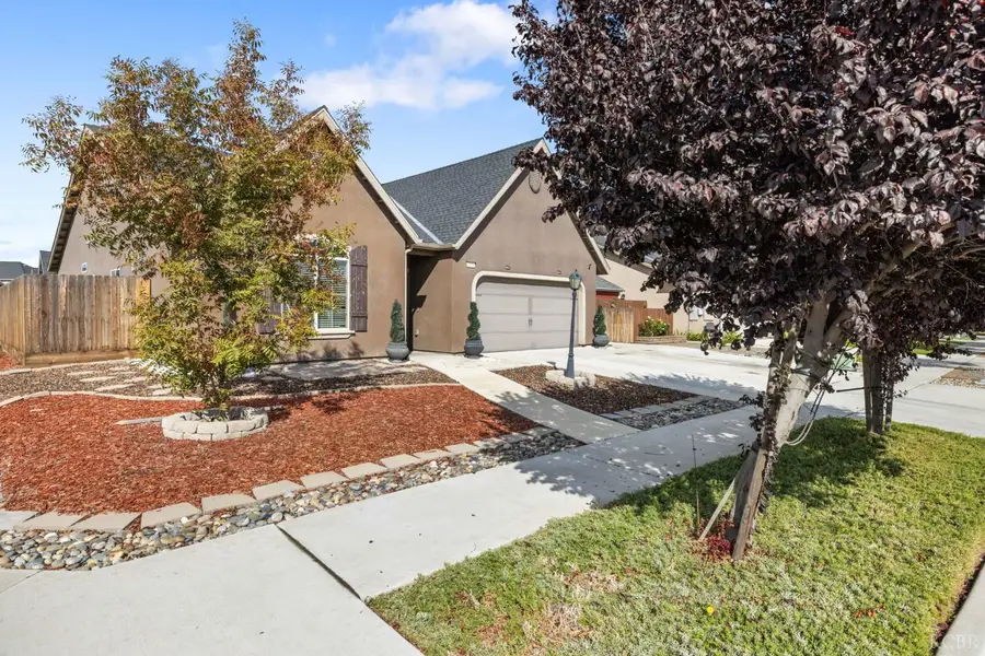 2038 W Hayward Street, Hanford, CA 93230 - Image #3