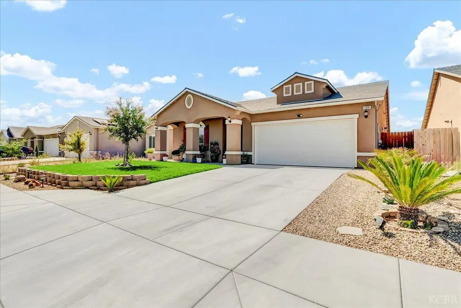 1104 E Ventura Street, Avenal, CA 93204 - Image #3