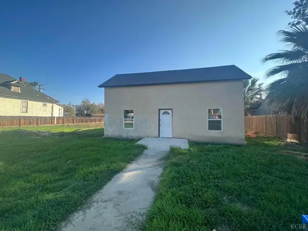 409 Central Avenue, Hanford, CA 93230