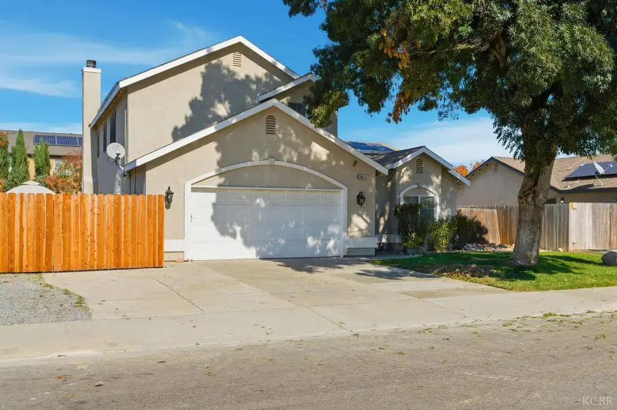 1044 Yosemite Drive, Hanford, CA 93230 - Image #3
