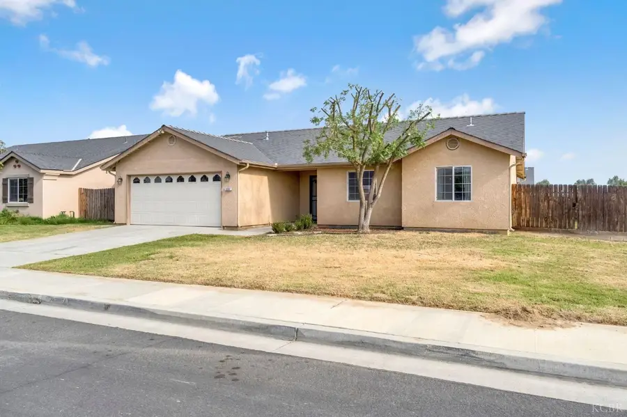 1881 S Wishon Avenue, Hanford, CA 93230 - Image #2