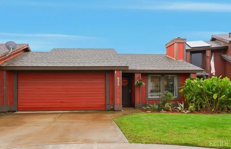 922 E Oakridge Avenue, Visalia, CA 93292 - Image #2