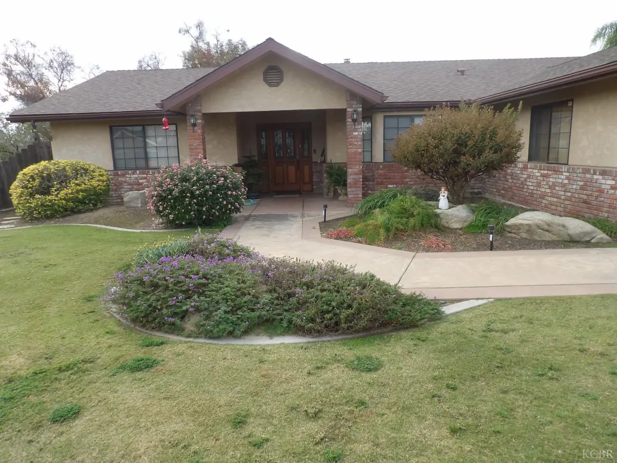 495 Ash Street, Lemoore, CA 93245 - Image #1