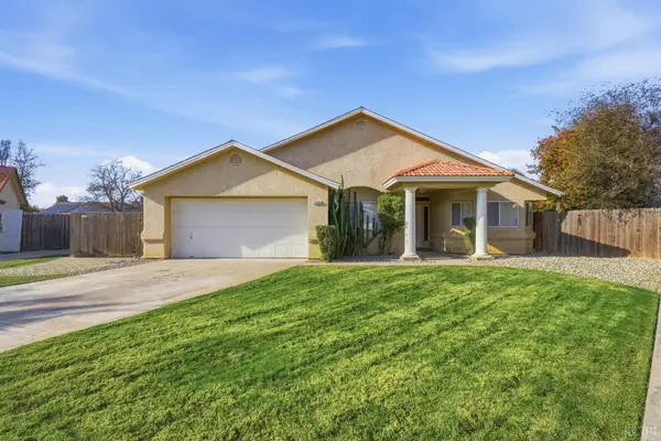 2440 Ashwood Court, Hanford, CA 93230