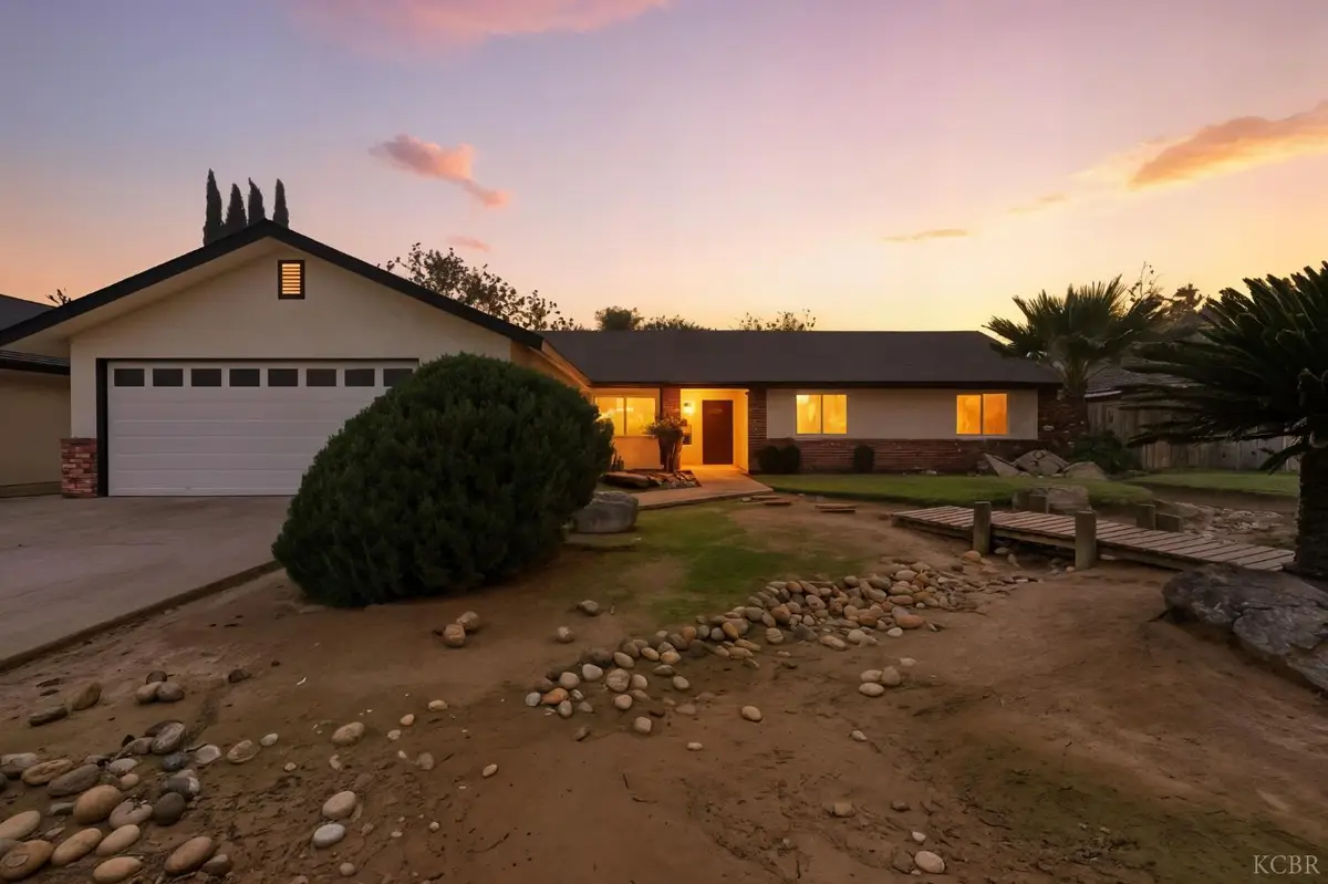 2464 N Douty Street, Hanford, CA 93230 - Image #1