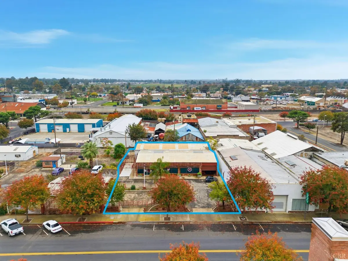 211 E 7th Street, Hanford, CA 93230 - Image #1