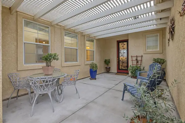 714 N Magna Carta Avenue, Hanford, CA 93230