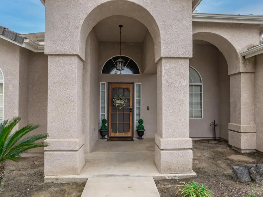 3178 Hickory Court, Hanford, CA 93230 - Image #2