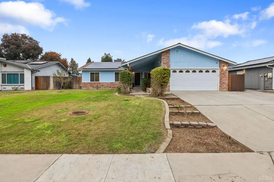 776 Cedar Lane, Lemoore, CA 93245 - Image #2
