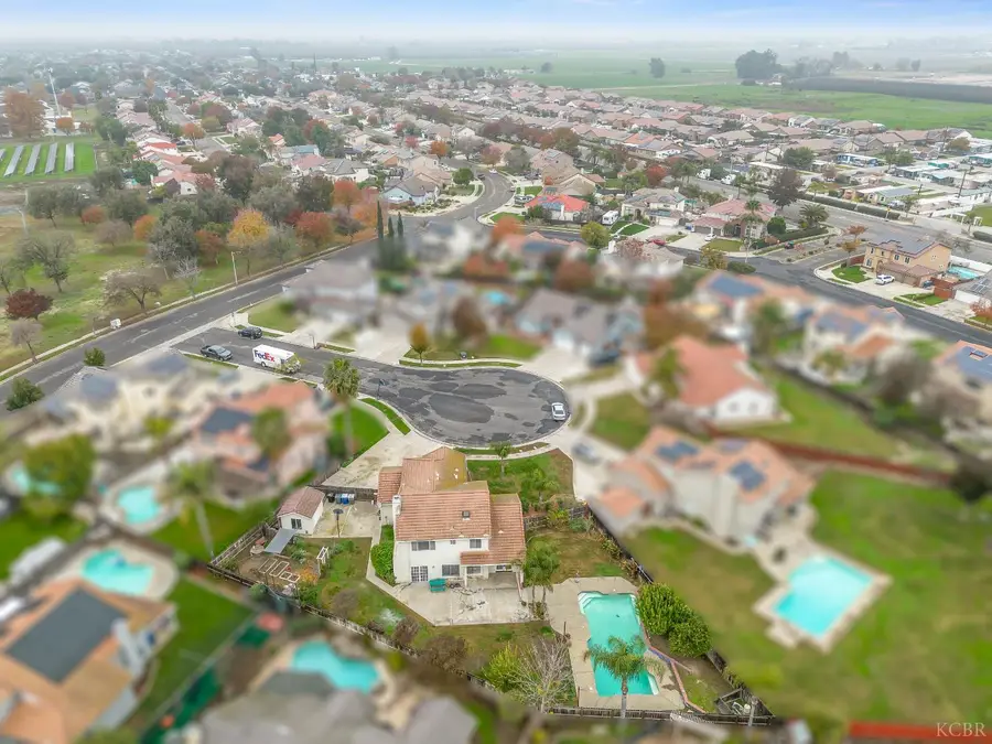 465 Camden Court, Lemoore, CA 93245 - Image #2