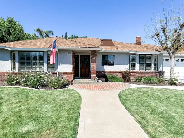 126 W Windsor Drive, Hanford, CA 93230