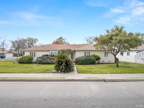 403 W Grangeville Boulevard, Hanford, CA 93230