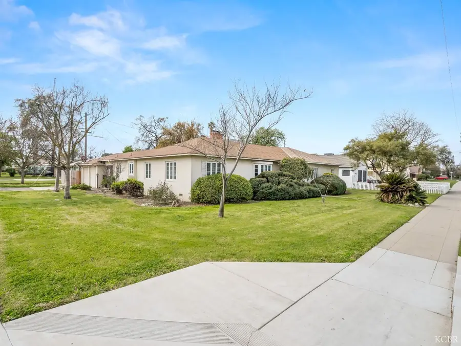 403 W Grangeville Boulevard, Hanford, CA 93230 - Image #2