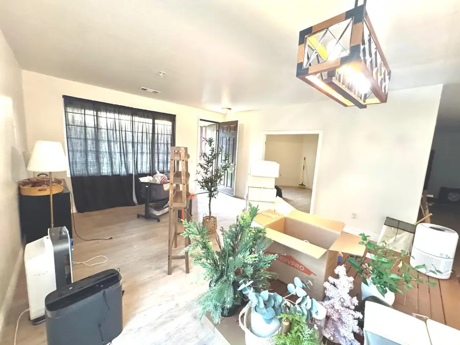 5812 W Ceres Avenue, Visalia, CA 93291 - Image #3