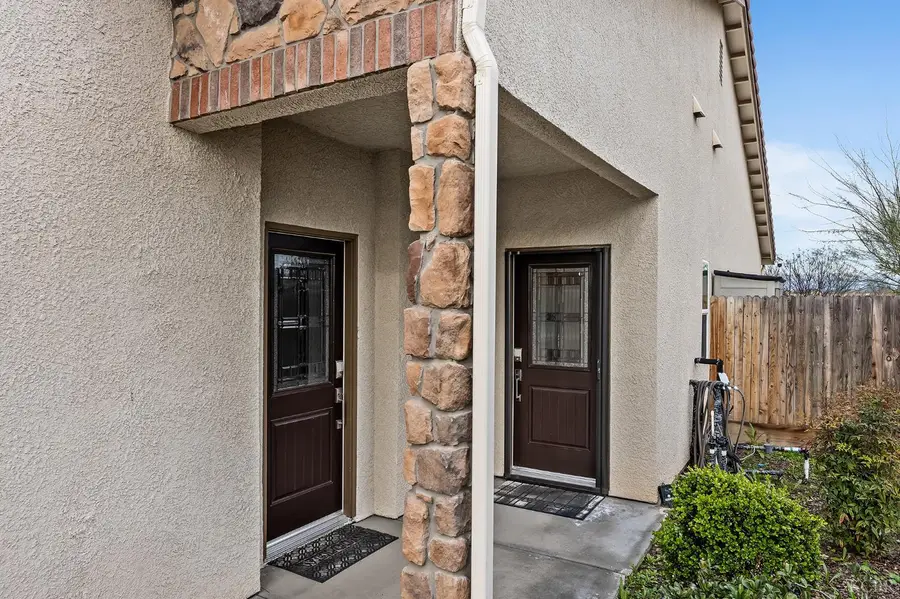 804 S Simon Street, Visalia, CA 93292 - Image #3