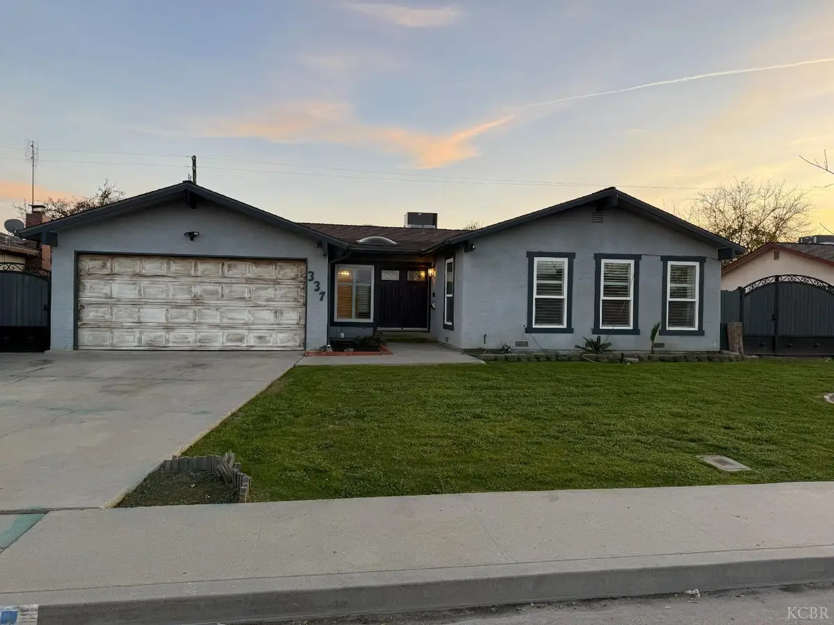 337 E Deodar Lane, Lemoore, CA 93245 - Image #1