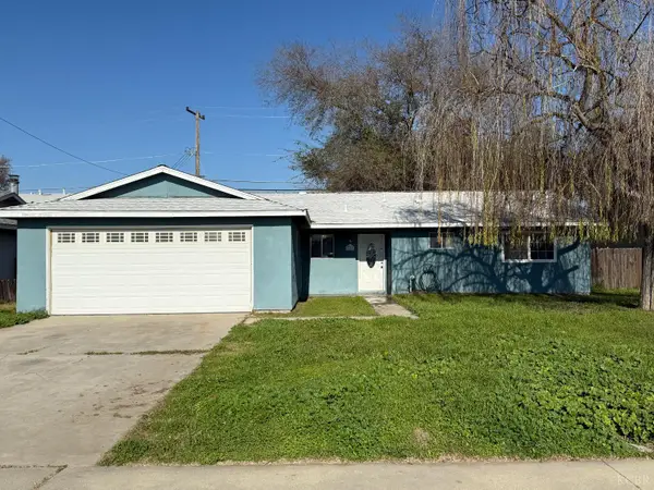 852 Azalea Lane, Lemoore, CA 93245