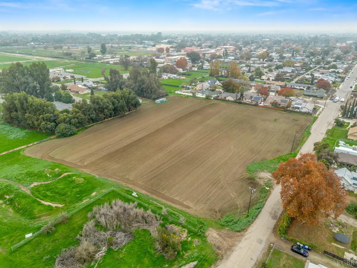 609 Oleander Avenue, Lemoore, CA 93245 - #1