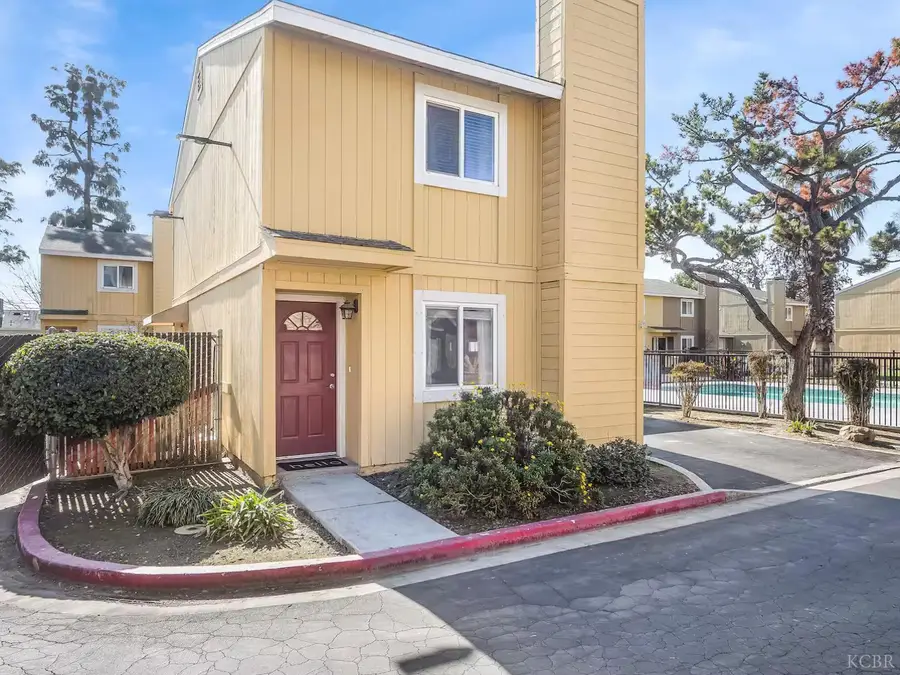 232 N Lemoore Avenue N, Lemoore, CA 93245 - #2