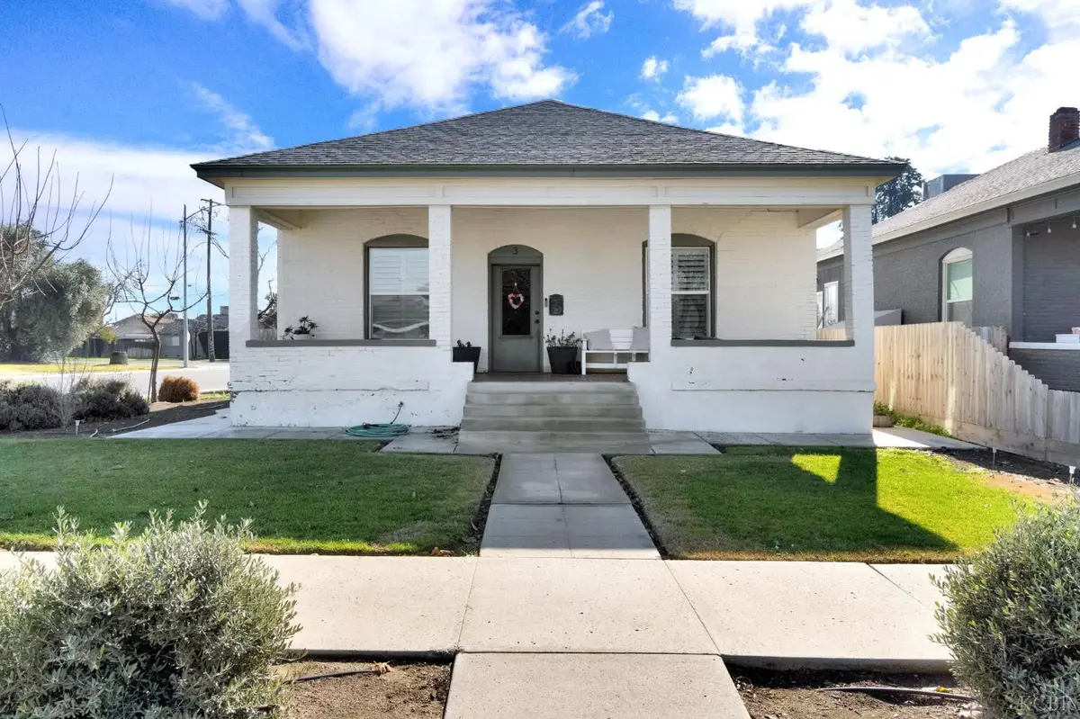 3 C Street, Lemoore, CA 93245 - #1
