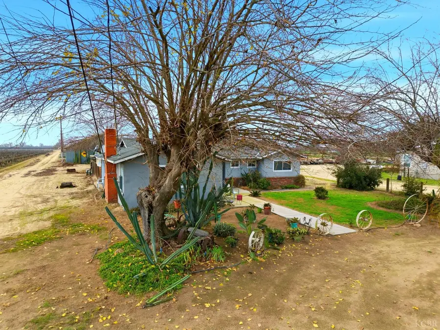 15713 S West Avenue S, Caruthers, CA 93609 - #3