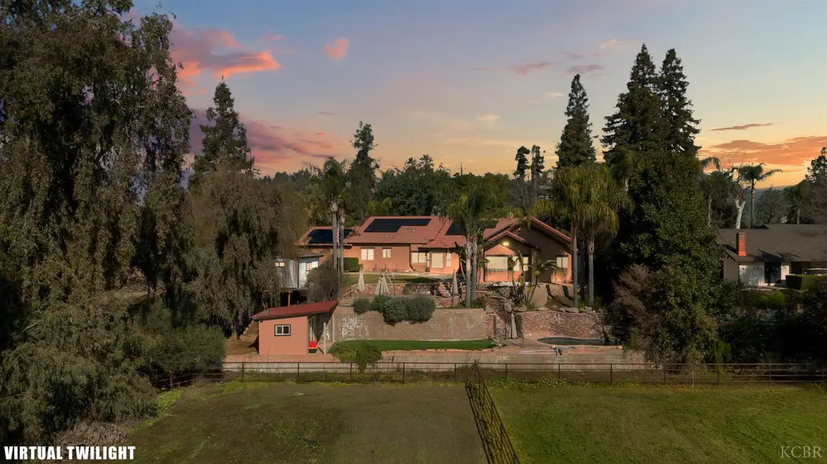 915 S Strathmore Avenue, Lindsay, CA 93274 - #1