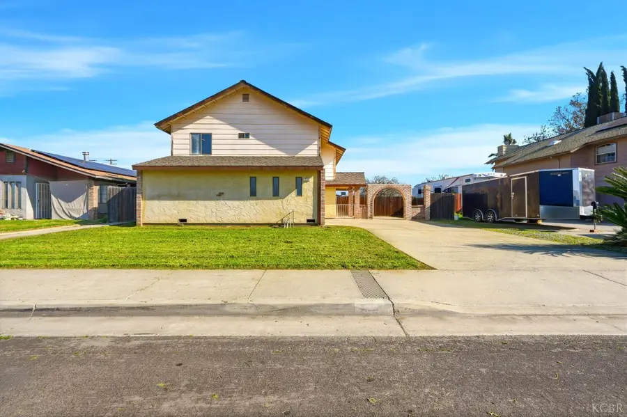1939 Theresa Avenue, Hanford, CA 93230 - Image #2