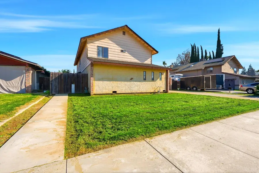 1939 Theresa Avenue, Hanford, CA 93230 - Image #3