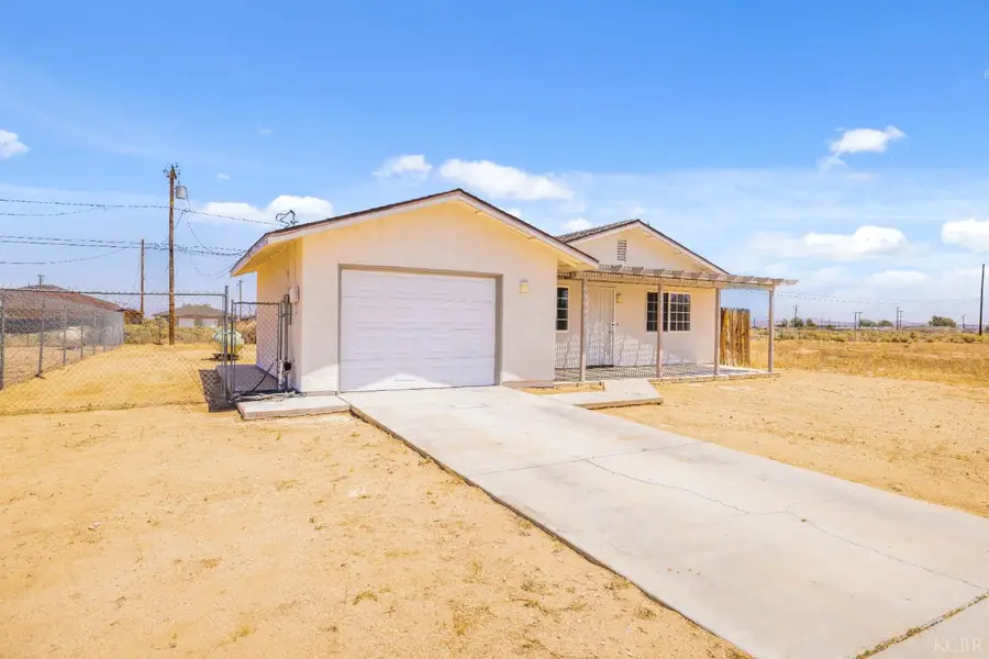 8137 Walpole Avenue, California City, CA 93505 - #2