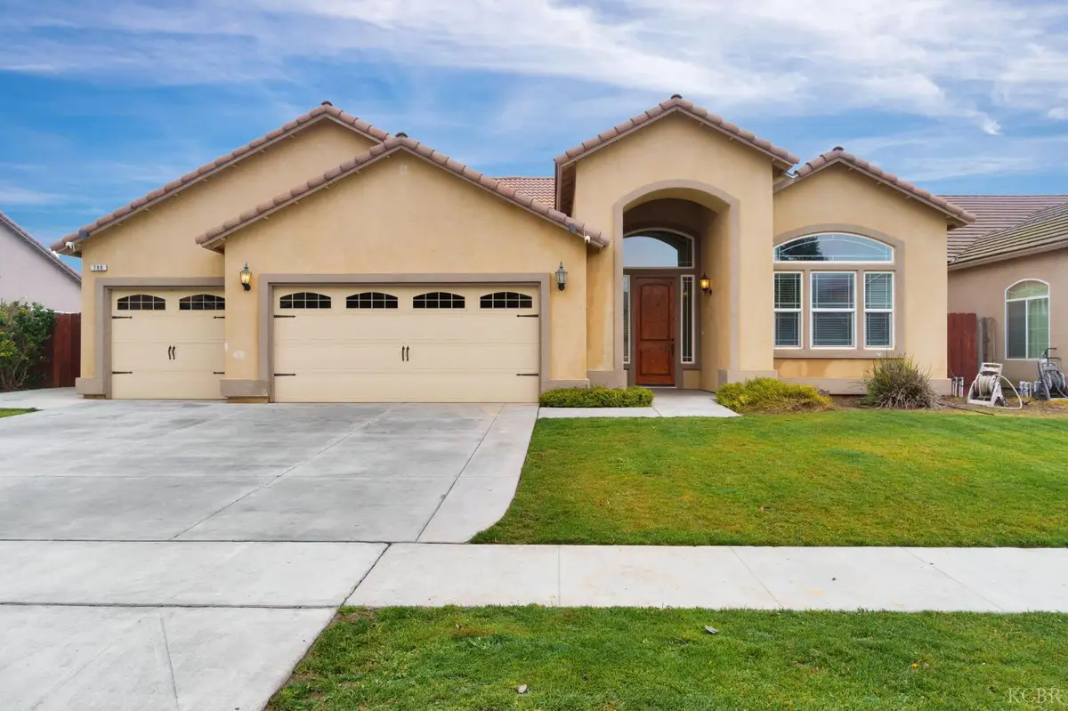798 S Michelle Avenue, Kerman, CA 93630 - Image #1