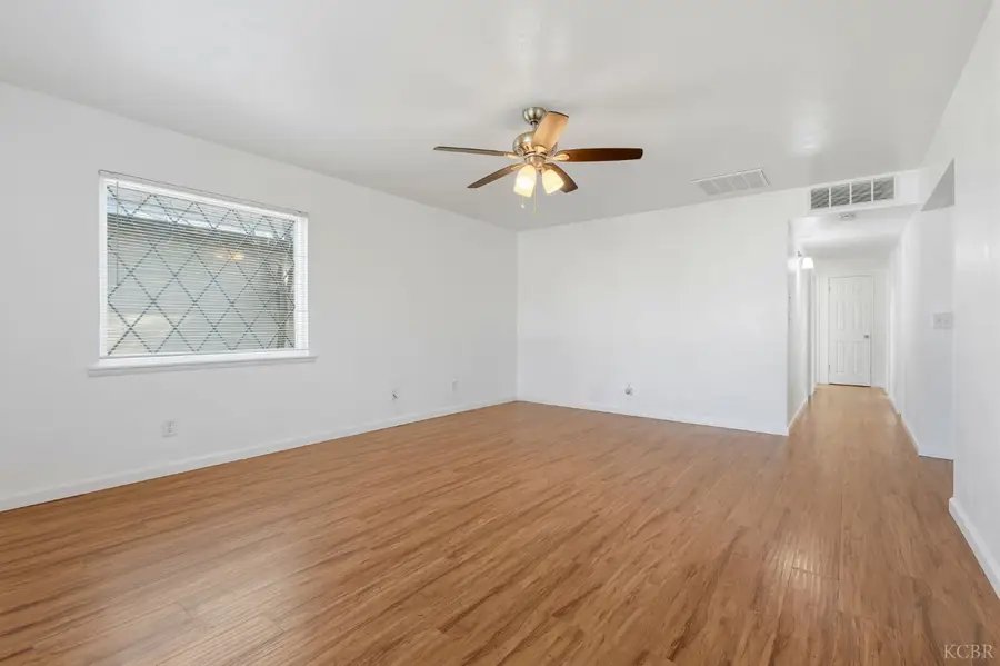 337 E Elm Street, Hanford, CA 93230 - Image #3