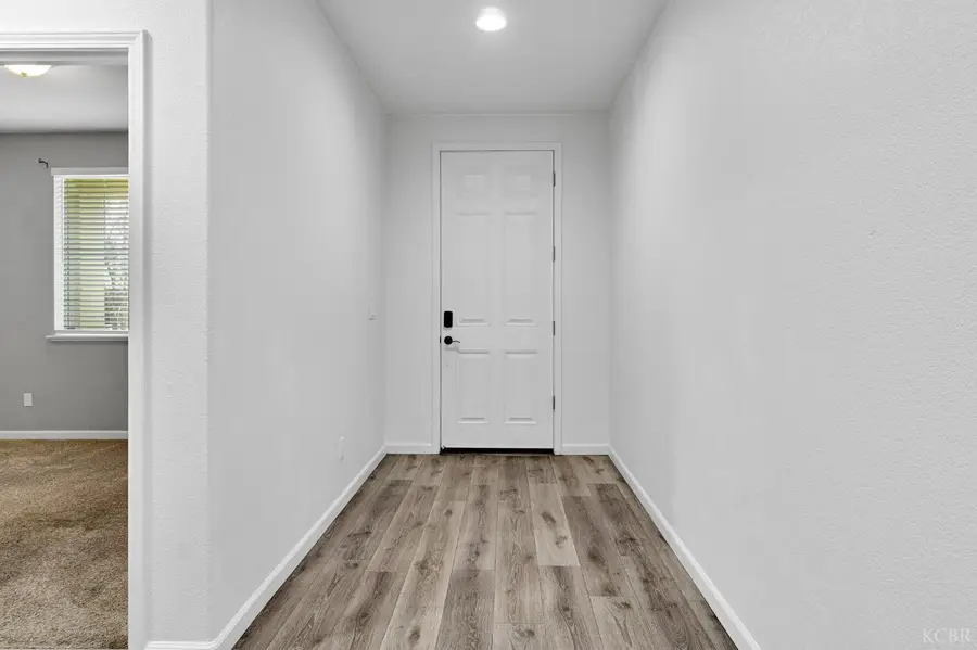 1113 Greenbrier Drive, Hanford, CA 93230 - #3