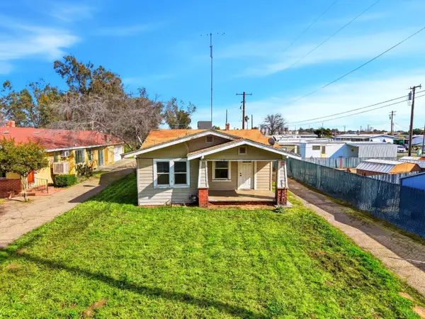 901 S 11th Avenue, Hanford, CA 93230