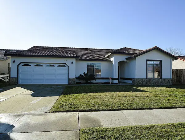 1133 Cousins Court, Lemoore, CA 93245