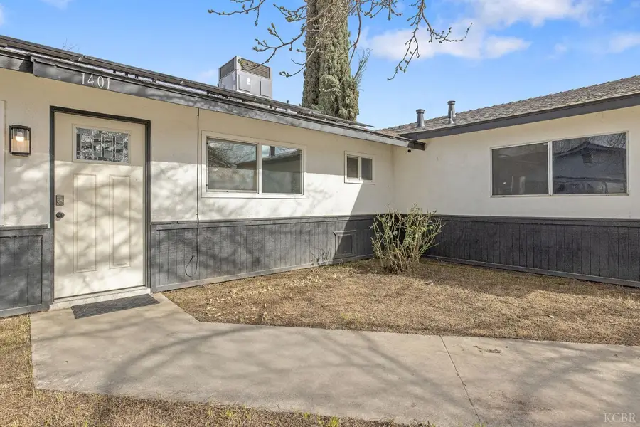 1401 N Williams Street, Hanford, CA 93230 - #3