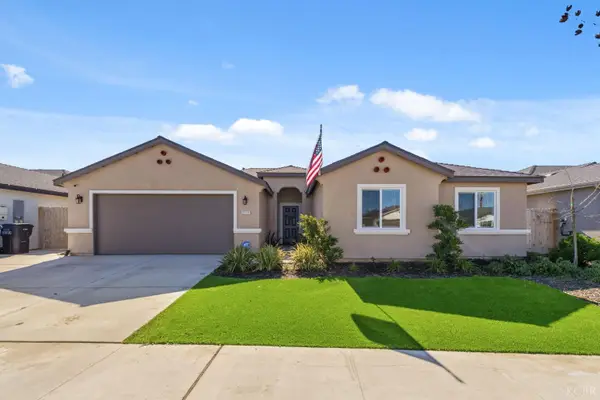 2131 W Ambassador Way, Hanford, CA 93230