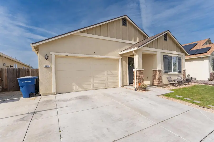 1412 Greenbrier Drive, Hanford, CA 93230 - #2