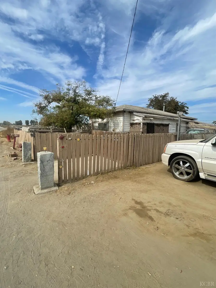 10696 Houston, Hanford, CA 93230 - #2