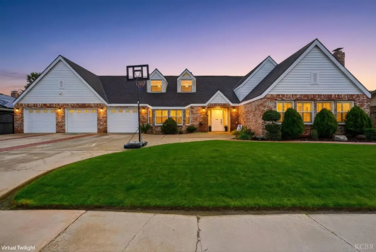 1145 Campus Drive, Hanford, CA 93230 - #1