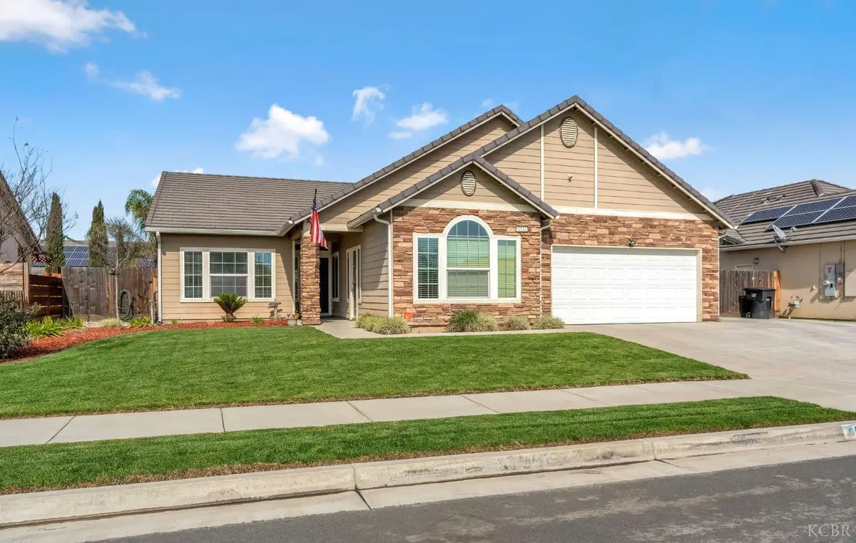 1524 Atlantic Avenue, Lemoore, CA 93245 - #1