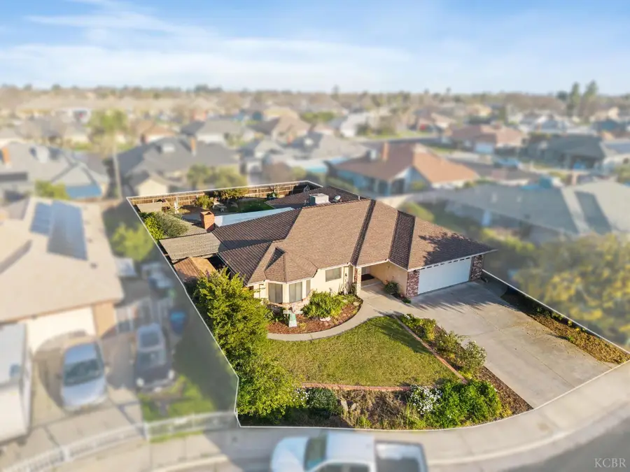 2465 Ash Court, Hanford, CA 93230 - #3