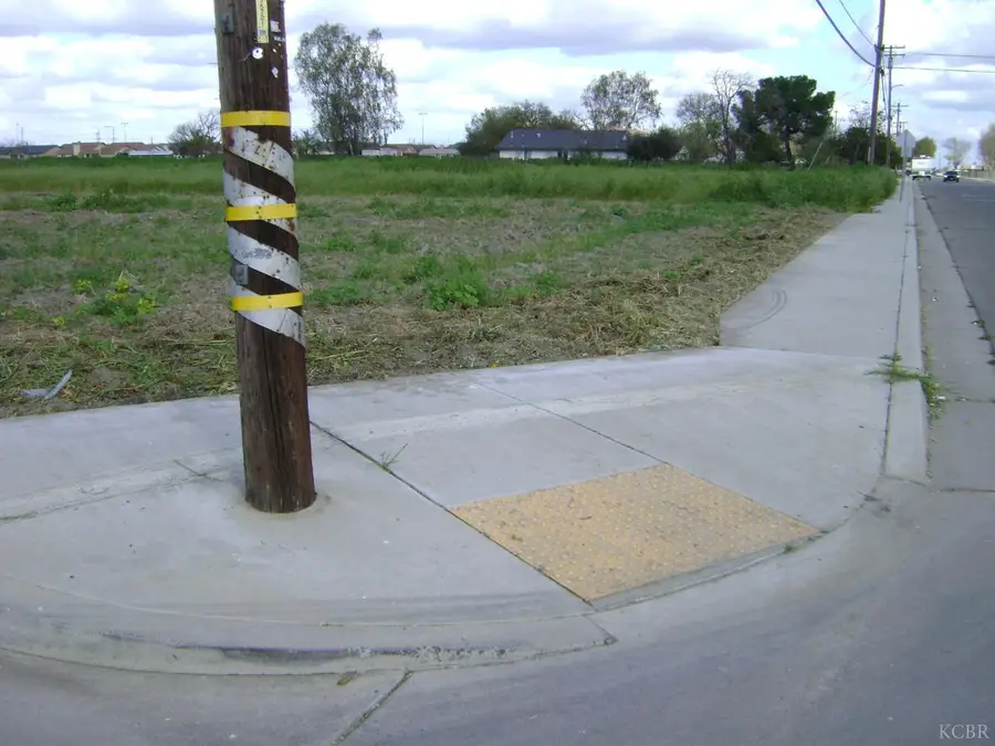 1766 North Avenue, Corcoran, CA 93212 - #2