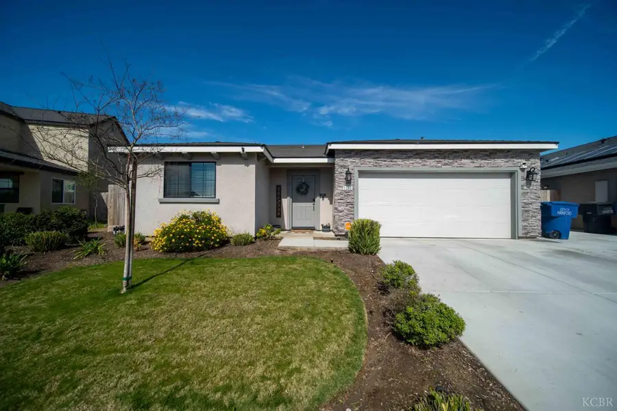 1360 W Angus Court, Hanford, CA 93230 - #2