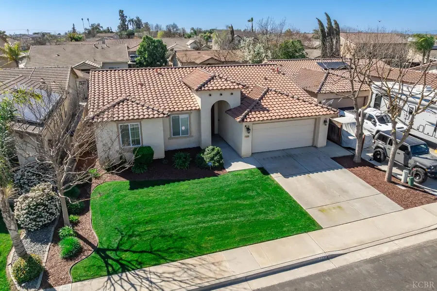 2235 Charlie Chambers Drive, Hanford, CA 93444 - #2