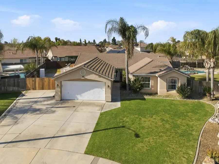 1964 N Fitzgerald Lane, Hanford, CA 93230 - #2