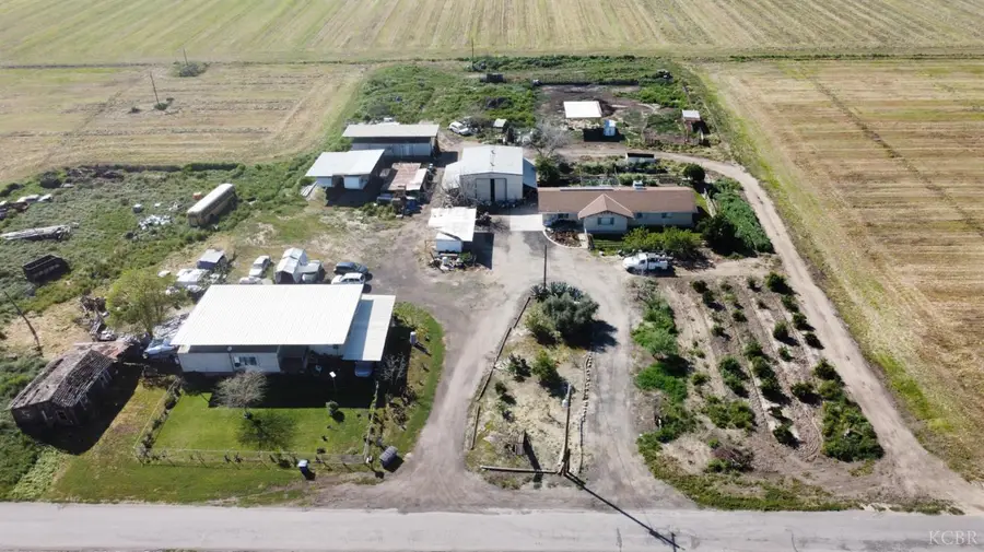 875 W Laguna Avenue, Riverdale, CA 93656 - #3