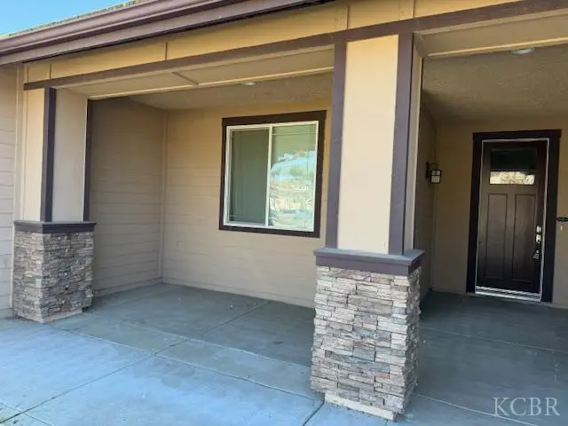 2347 E Jefferson Avenue, Reedley, CA 93654 - #3