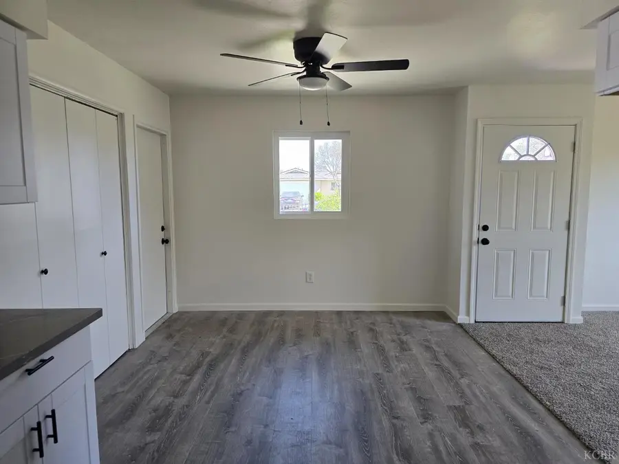 1064 S Anacapa Avenue, Hanford, CA 93230 - #3