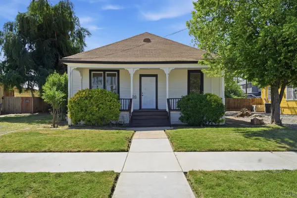 121 E Elm Street E, Hanford, CA 93230