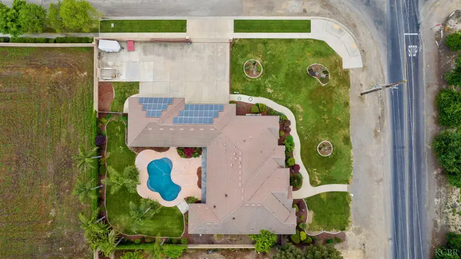 1928 S Shirk Road S, Visalia, CA 93277 - #3